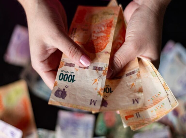 30000 pesos chilenos a soles